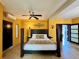 8aps-4 Luxury House in the Historic Center With Pool Air Conditioning 