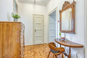 Spacious Apartment In Heart Of Zagreb