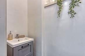 Spacious Apartment In Heart Of Zagreb