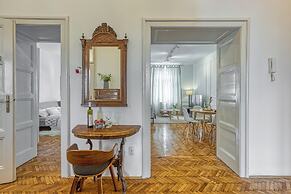 Spacious Apartment In Heart Of Zagreb