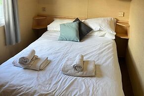 Newquay - Caravan - Sleeps 8 - Parking - Seaside