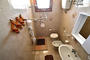 Air-conditioned Yoko Holiday Home for 5 Guests