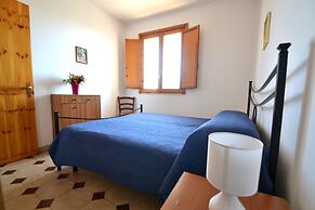 Air-conditioned Yoko Holiday Home for 5 Guests