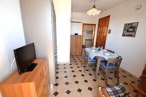 Air-conditioned Yoko Holiday Home for 5 Guests