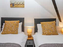 Strawberry Bank - Pipistrelle