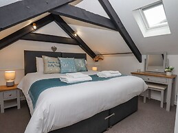 Strawberry Bank - Pipistrelle