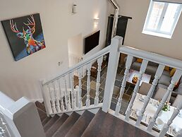 Strawberry Bank - Pipistrelle