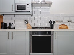 Strawberry Bank - Pipistrelle