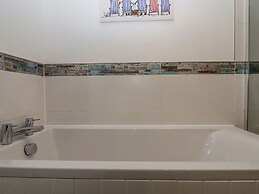 Strawberry Bank - Pipistrelle