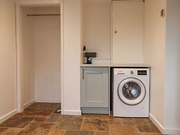 Strawberry Bank - Pipistrelle