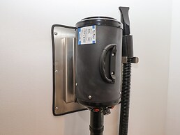 Strawberry Bank - Pipistrelle