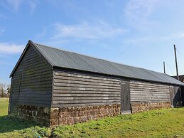 South Grange House - Sleep 16