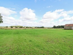 South Grange House - Sleep 16