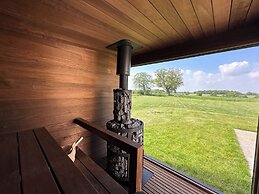 South Grange House - Sleep 16