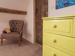 South Grange House - Sleep 16