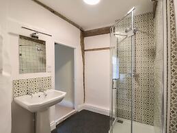 South Grange House - Sleep 16