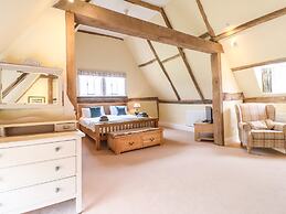 South Grange House - Sleep 16