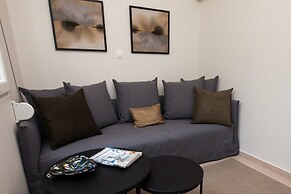 The Kipseli Suite Sophisticated Cozy apt