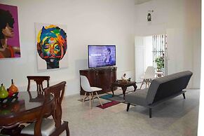 Stylish House With Beautiful Galleries In Gethsemane With Jacuzzi