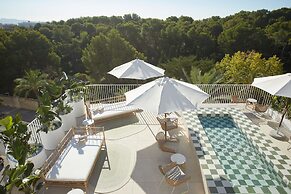 Belle Marivent Petit Hotel