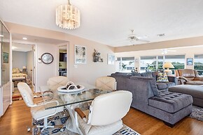 232 South Harbor Upstairs 3 Bedroom Apts by RedAwning