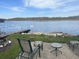Fun Lake House On Long Lake Near Beaches 2 Bedroom Home by Redawning