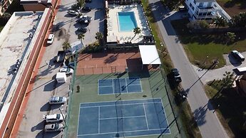 Pelican Inlet C119 New 2 Bedroom Condo by Redawning