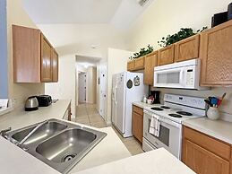 Robins Nest 4 Bedroom Villa by RedAwning