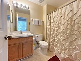 Robins Nest 4 Bedroom Villa by RedAwning