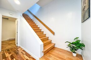 Hip Townhome With Garage Dt Mtl