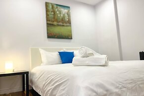 Hip Townhome With Garage Dt Mtl