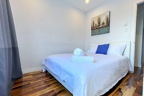 Hip Townhome With Garage Dt Mtl
