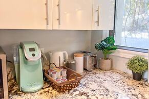 Hip Townhome With Garage Dt Mtl