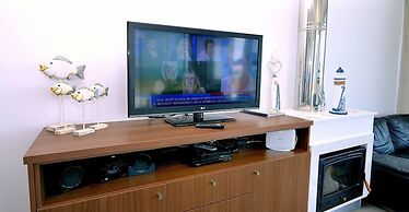 Blue - Beach Front Spectacular Villa Sleeps 10