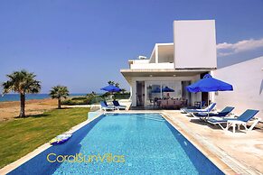 Blue - Beach Front Spectacular Villa Sleeps 10