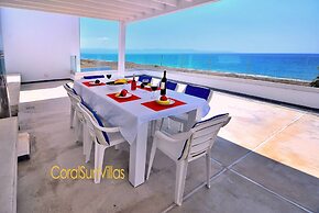 Blue - Beach Front Spectacular Villa Sleeps 10