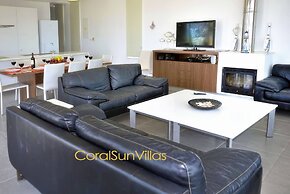 Blue - Beach Front Spectacular Villa Sleeps 10