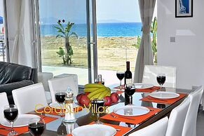 Blue - Beach Front Spectacular Villa Sleeps 10