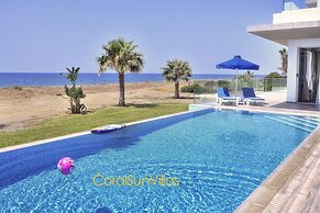 Blue - Beach Front Spectacular Villa Sleeps 10