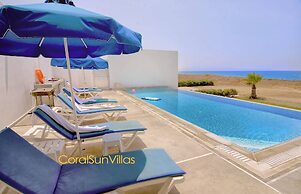 Blue - Beach Front Spectacular Villa Sleeps 10