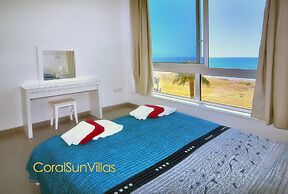 Blue - Beach Front Spectacular Villa Sleeps 10