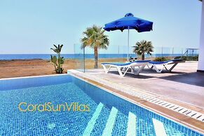 Blue - Beach Front Spectacular Villa Sleeps 10