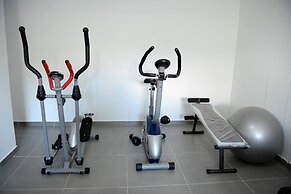 Blue - Beach Front Spectacular Villa Sleeps 10