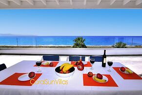 Blue - Beach Front Spectacular Villa Sleeps 10