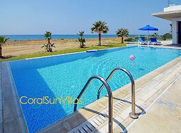 Blue - Beach Front Spectacular Villa Sleeps 10