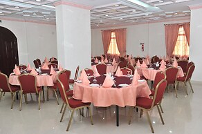 Manam Sohar Hotel Apartments