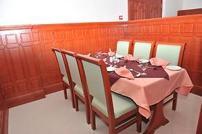 Manam Sohar Hotel Apartments