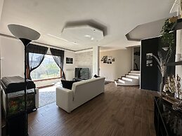 Villa Ma-ya