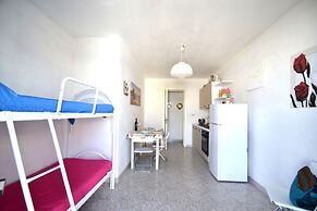 Alba Two-room Air-conditioned Holiday Home for 4 Guests