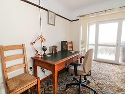 Hawksbridge Bungalow